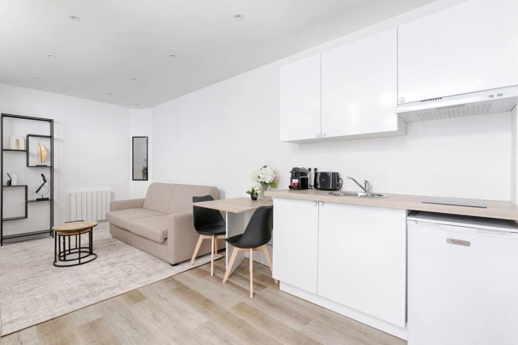 Chateau De Vincennes : Charmant Studio Apartment Exterior photo